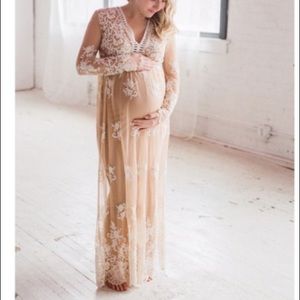 Forever 21 embroidered lace dress